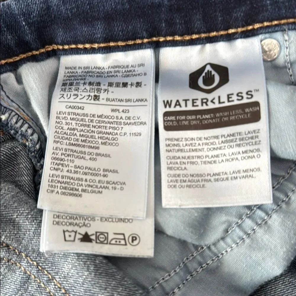 Levi’s Bootcut Jeans Women Size 30 Dark Wash Mid Rise Classic Western